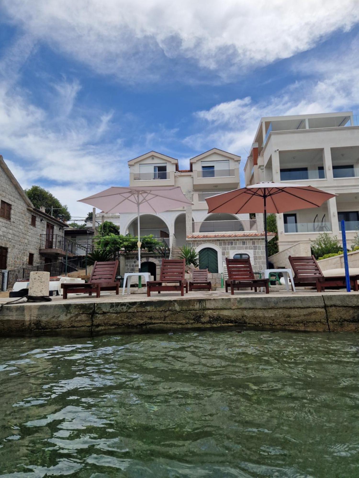 Franovic Apartments Tivat Kültér fotó