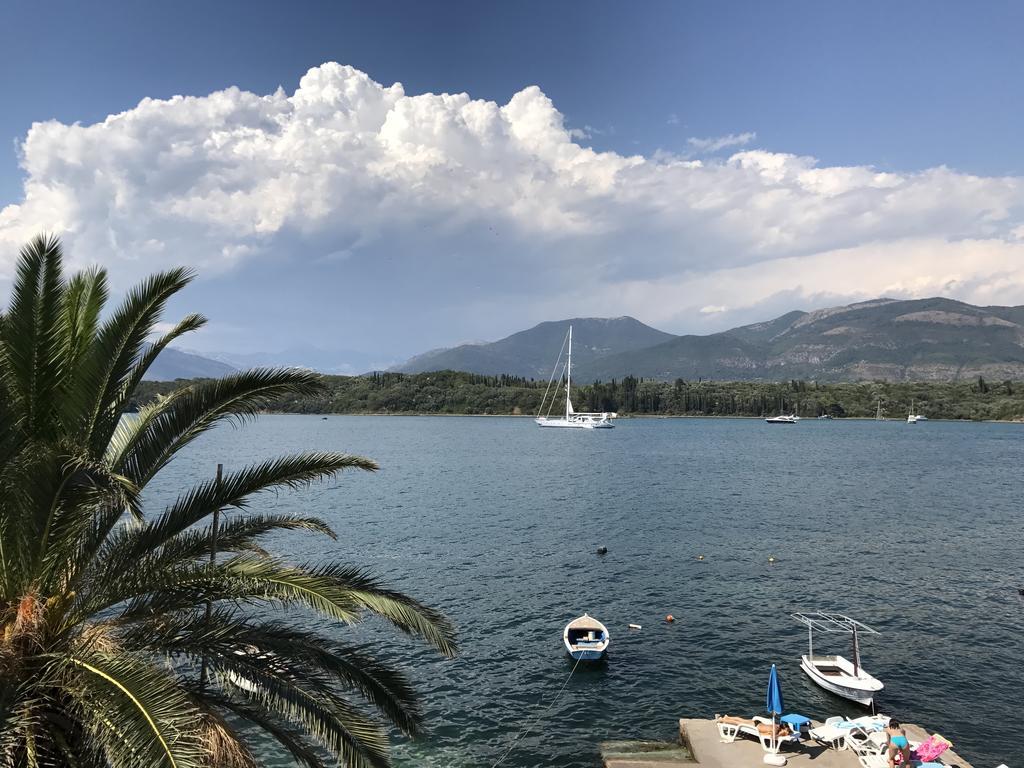 Franovic Apartments Tivat Kültér fotó