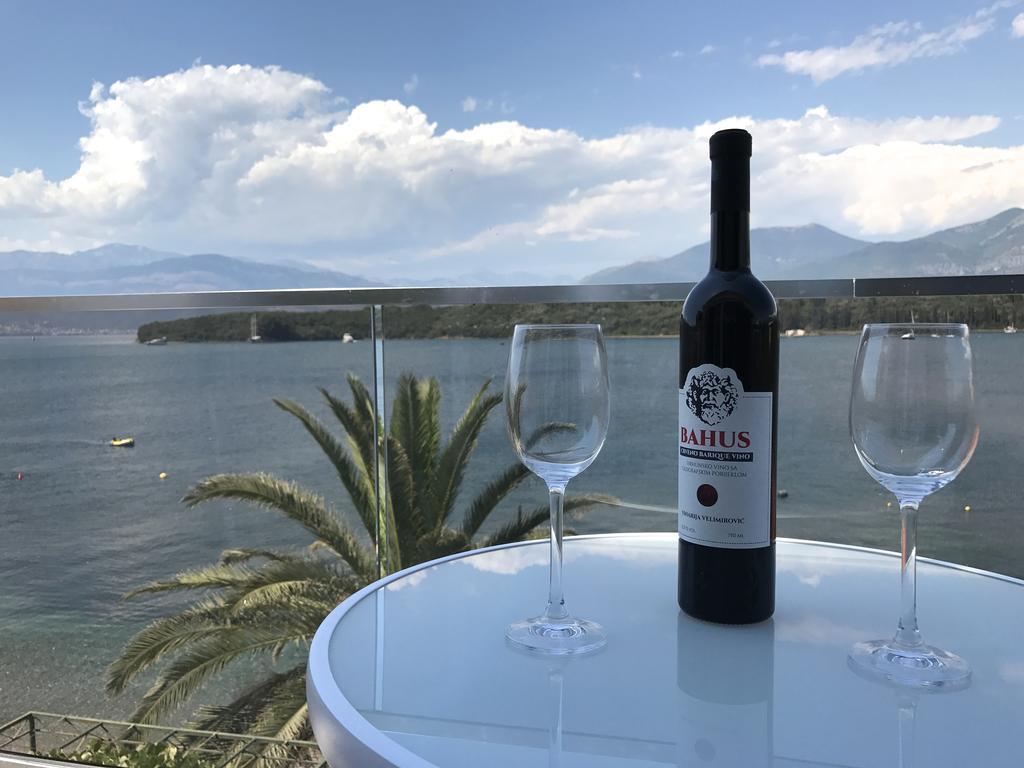 Franovic Apartments Tivat Kültér fotó