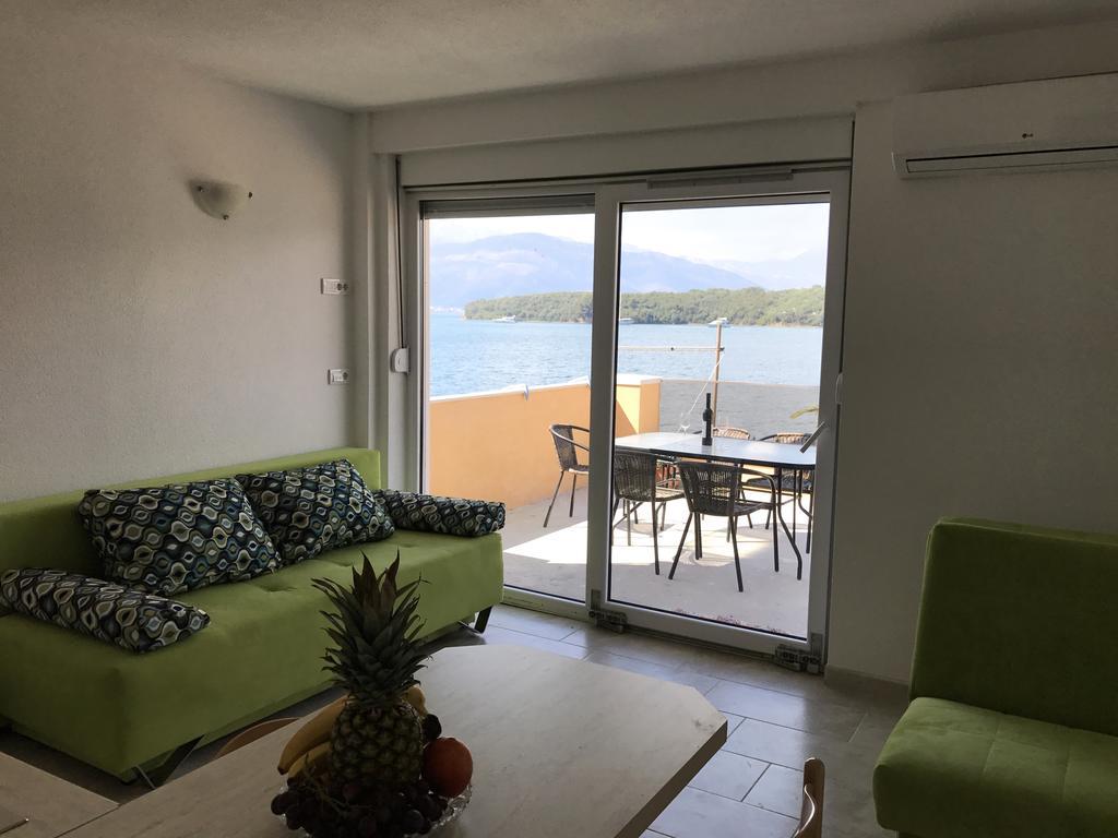Franovic Apartments Tivat Kültér fotó