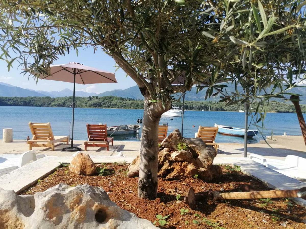 Franovic Apartments Tivat Kültér fotó
